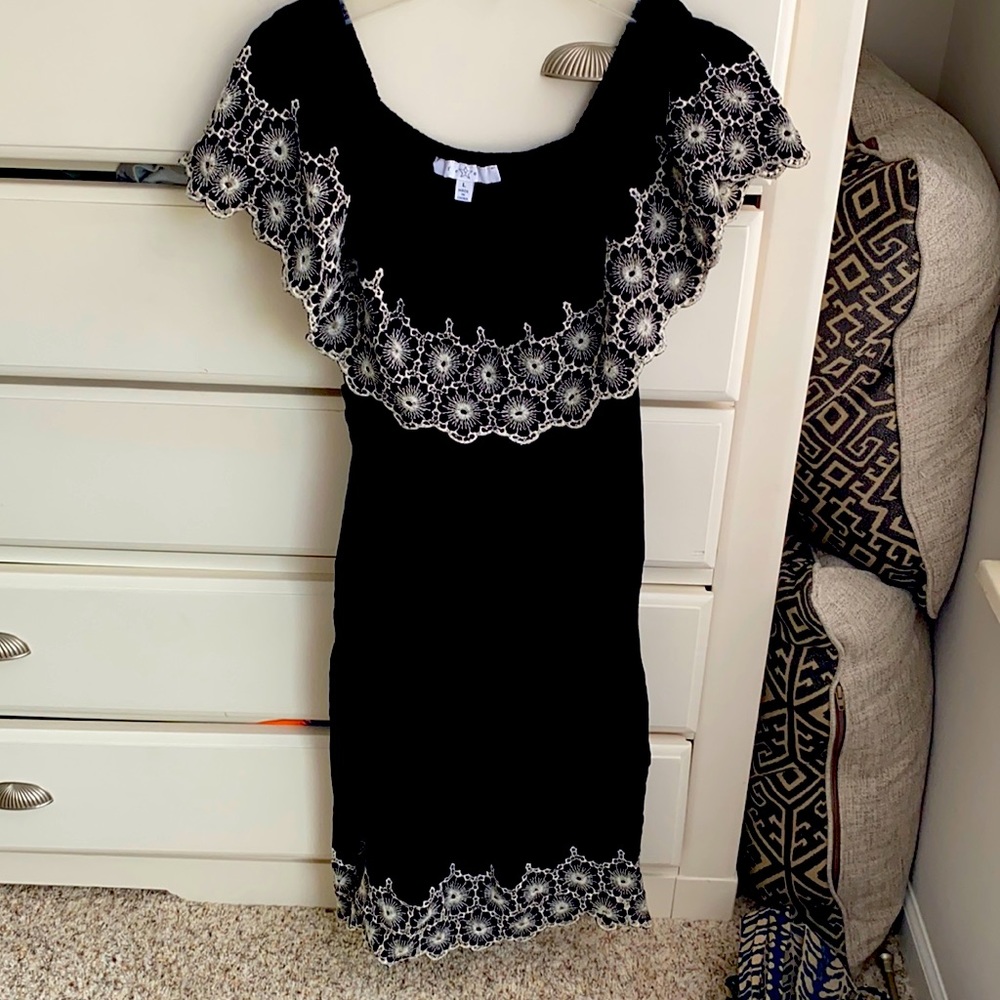 Black/white off the shoulder dress
